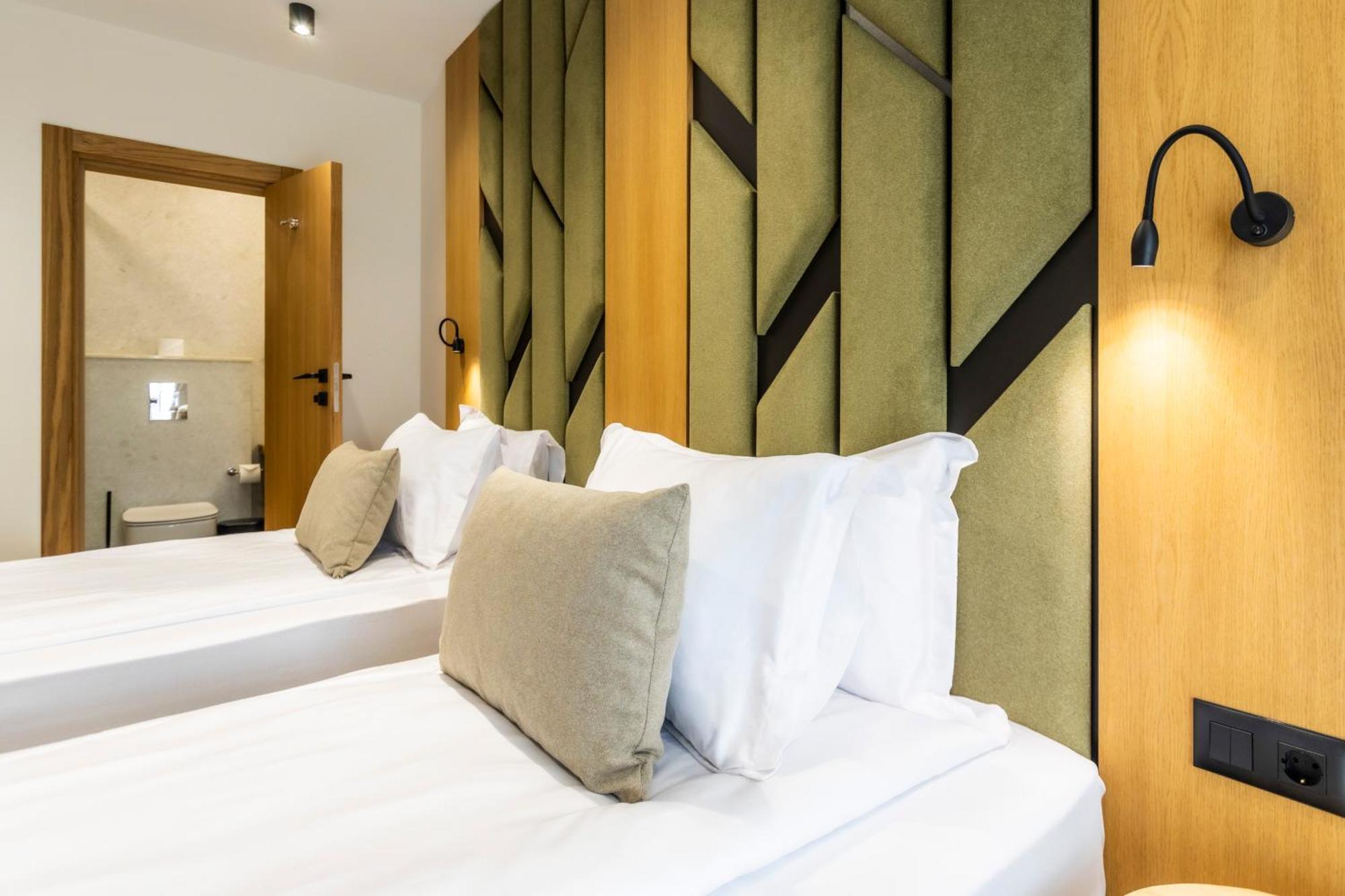 Natura All Seasons Boutique Hotel 부르가스 외부 사진